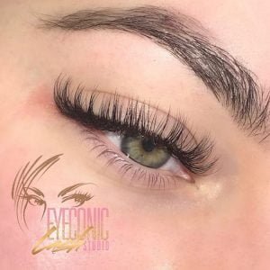 3 Eyeconic Lash Studio